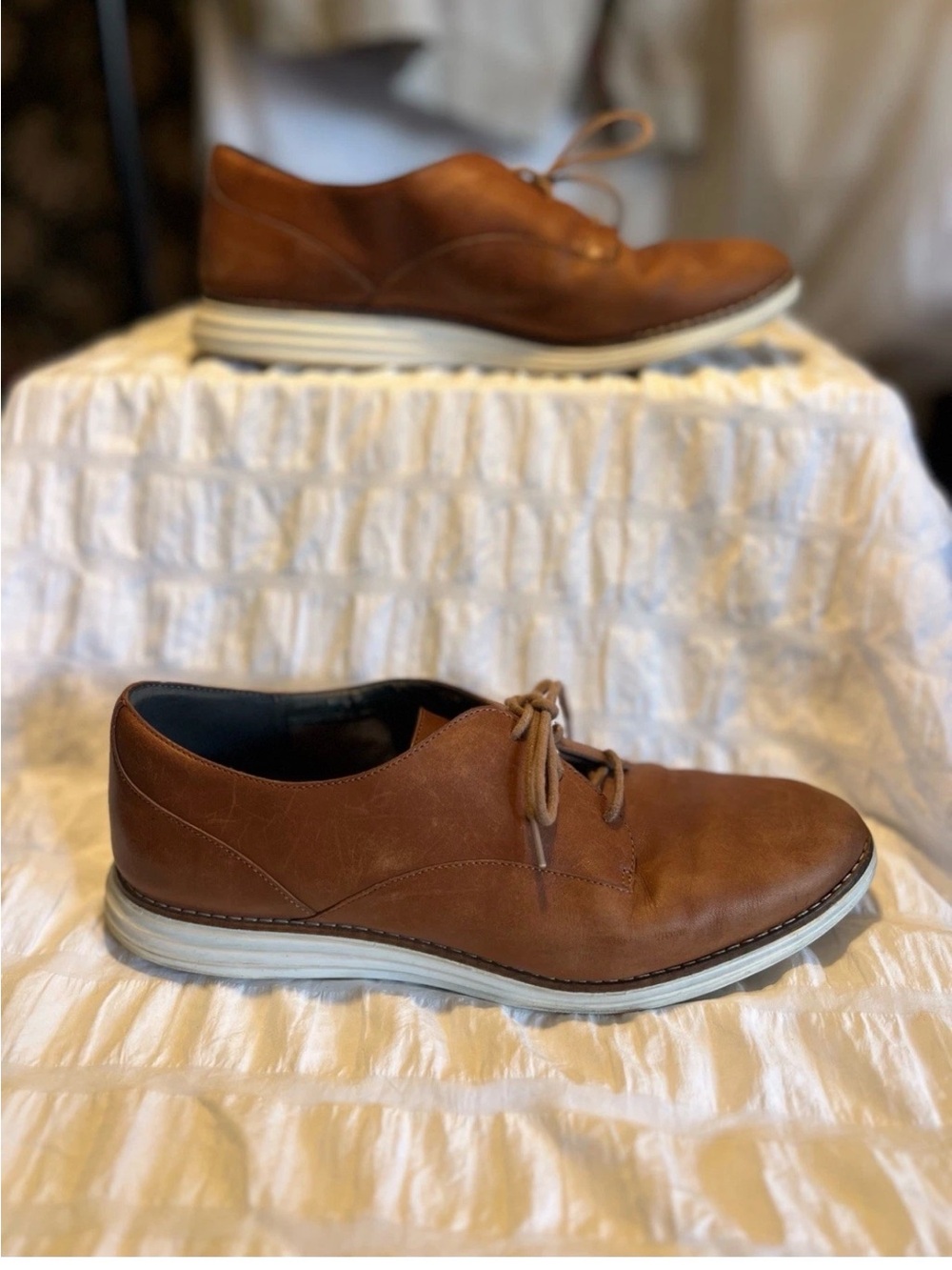 Women’s 9.5B Cole Haan Tan Leather Lace-Up Flats with White Sole